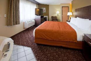Americinn By Wyndham Blue Earth Room photo
